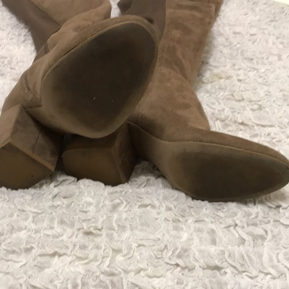 Charlotte Russe Ladies Above The Knee Suede Boots. Size 8 - Picture 10 of 10